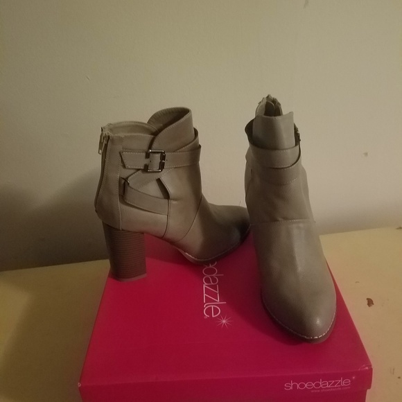 Ankle booties new - Picture 2 of 2